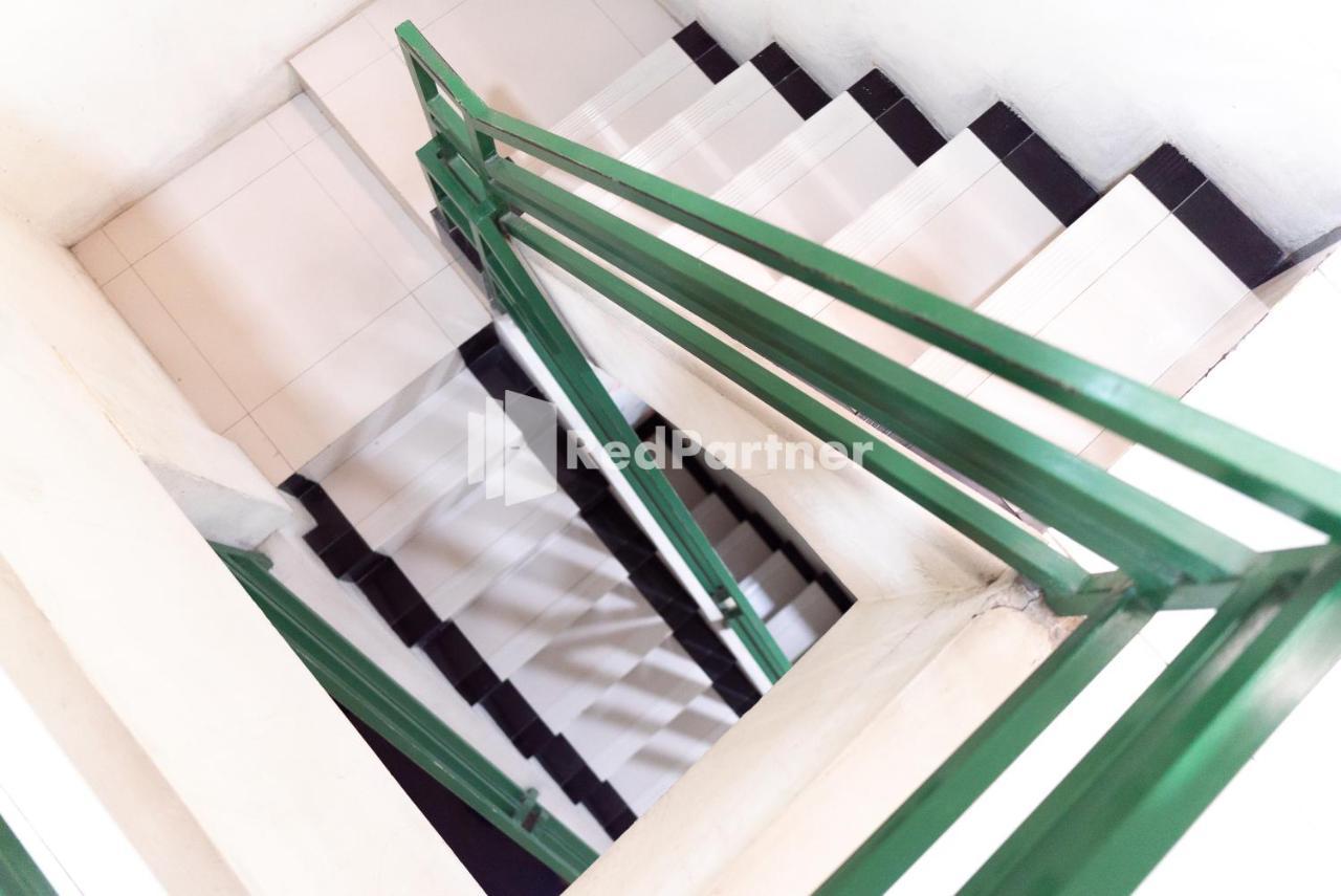Wisma Aini Syariah Mitra Reddoorz Bandar Lampung Ngoại thất bức ảnh