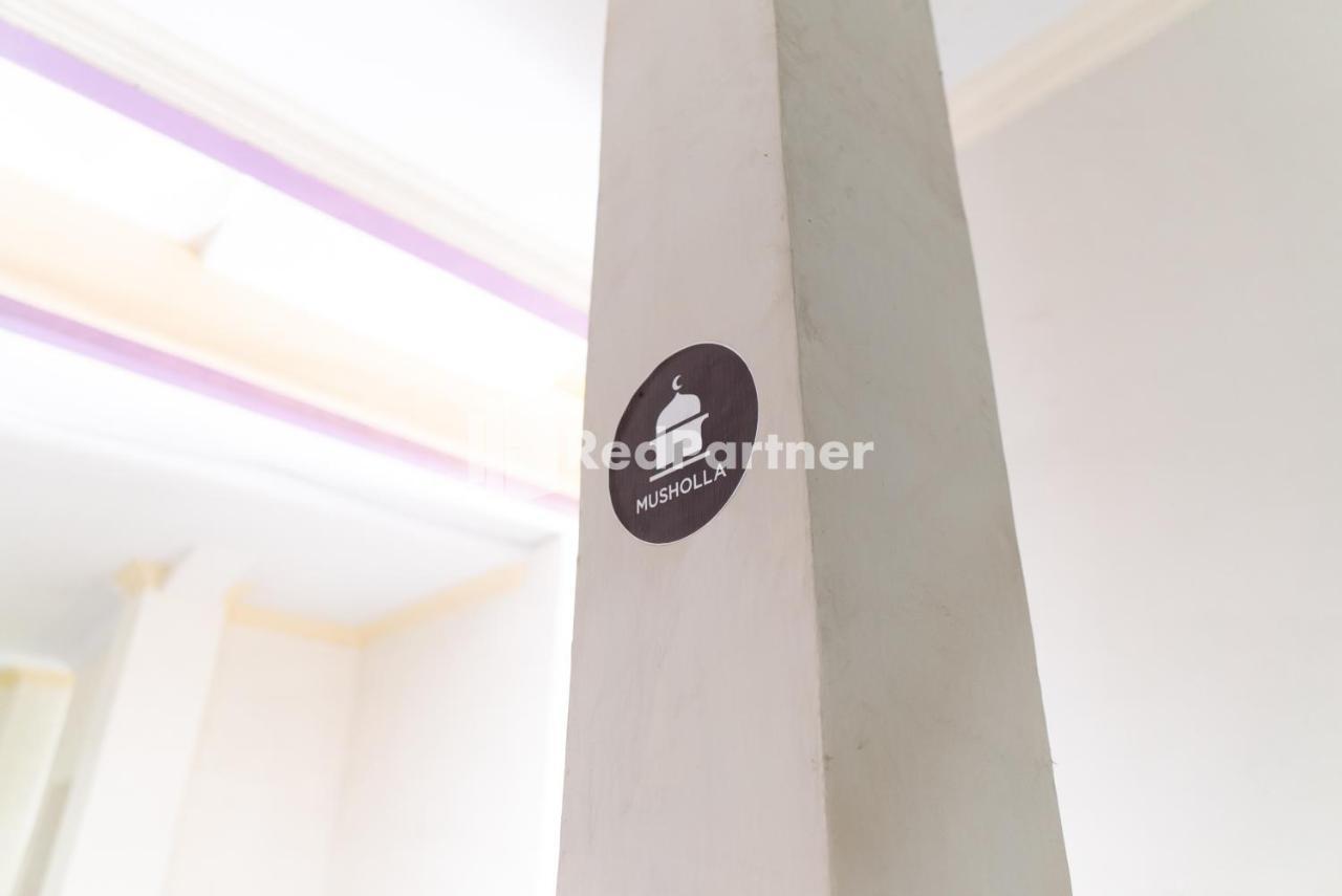Wisma Aini Syariah Mitra Reddoorz Bandar Lampung Ngoại thất bức ảnh