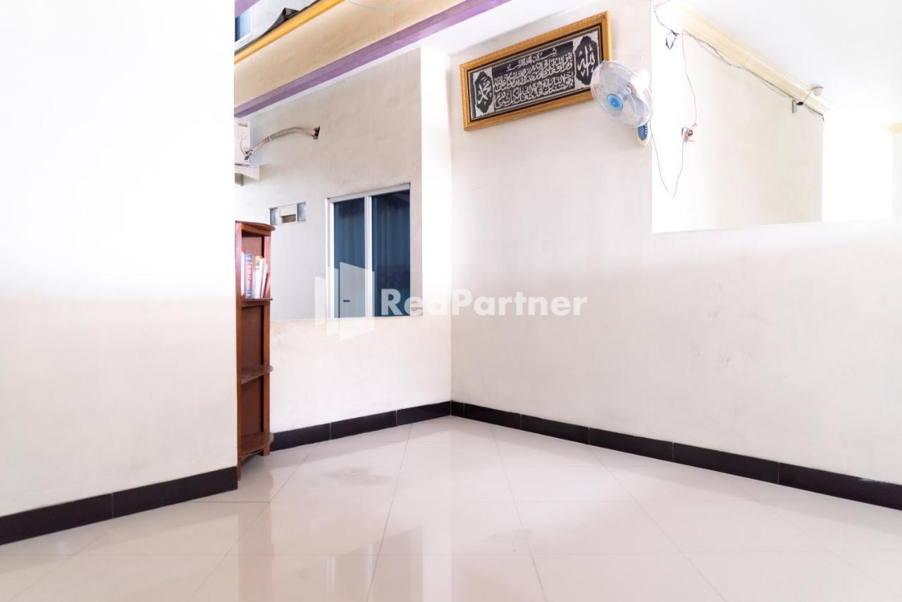 Wisma Aini Syariah Mitra Reddoorz Bandar Lampung Ngoại thất bức ảnh